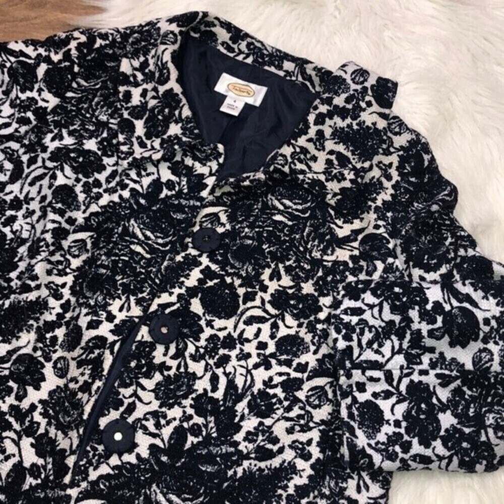 Talbots size 4 embroidered floral cape jacket